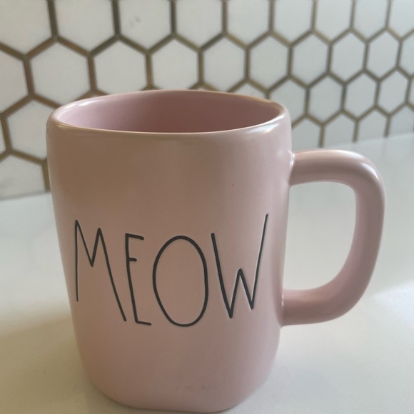 Rae Dunn Pink Meow Mug. Ceramic Collectable Limited Edition - Picture 2 of 5